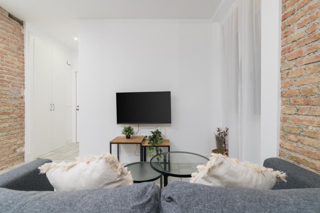 מאלגה Suite Homes Sweet Alamos III מראה חיצוני תמונה